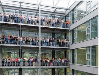Gruppenbild DWI-Belegschaft
