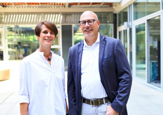 Dipl. Kff. Sandra Schumann-Heitzer Prof. Dr. Andreas Herrmann und