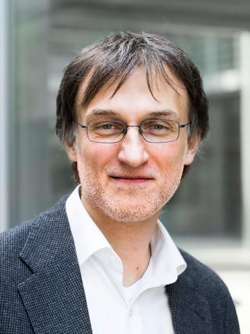 Portraitfoto von PD Dr. Dmitry Chigrin
